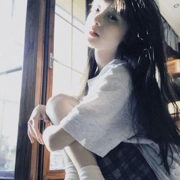 霹雳修女封面